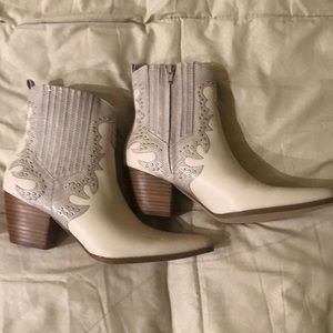 Coconuts by Matisse Boots